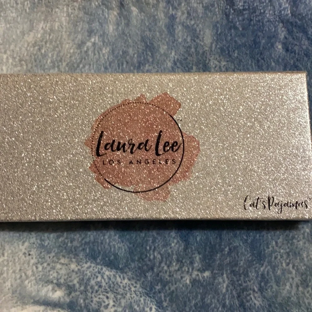 laura lee los angeles cats pajamas eyeshadow palette - Picture 2 of 2